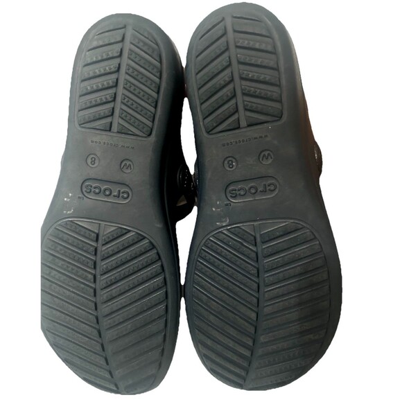 CROCS Sanrah  Women's 8  Gray Navy Blue Silver Metal Block Slide Sandal - Picture 11 of 12